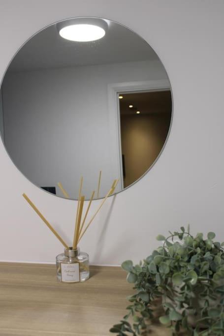 Amazing Luxury One Bedroom Apartment In The Heart Of Preston Preston  Exteriör bild